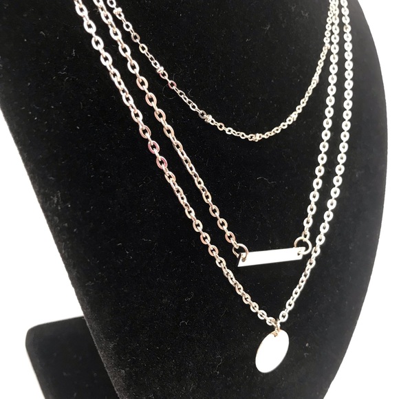 ❣️New Triple Layer Silver Tone Necklace - Picture 4 of 7
